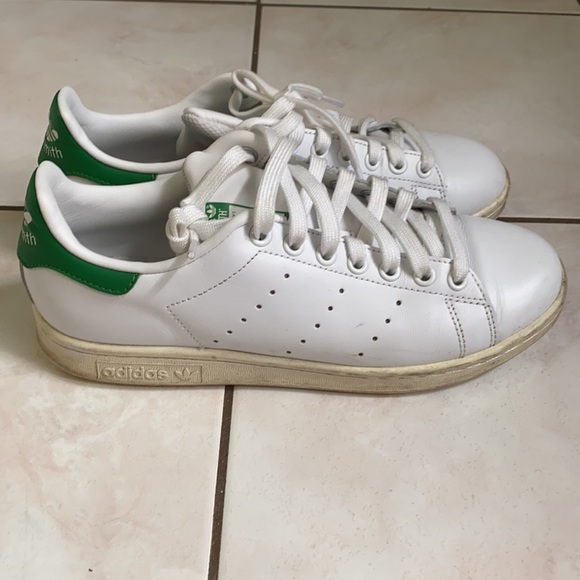adidas Shoes - Adidas Stan Smith